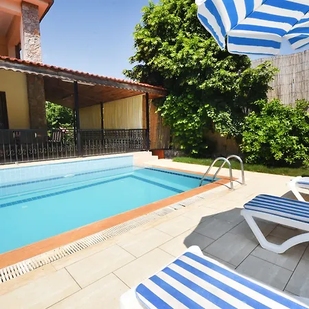 Kay8300 Arican 3 Bedrooms *