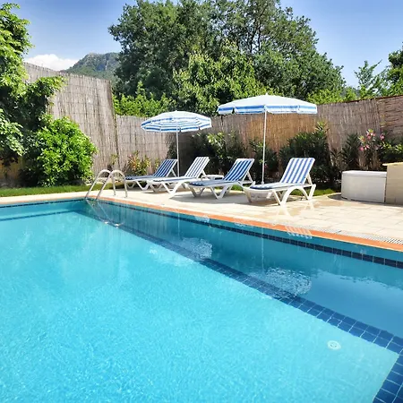 Kay8300 Arican 3 Bedrooms *